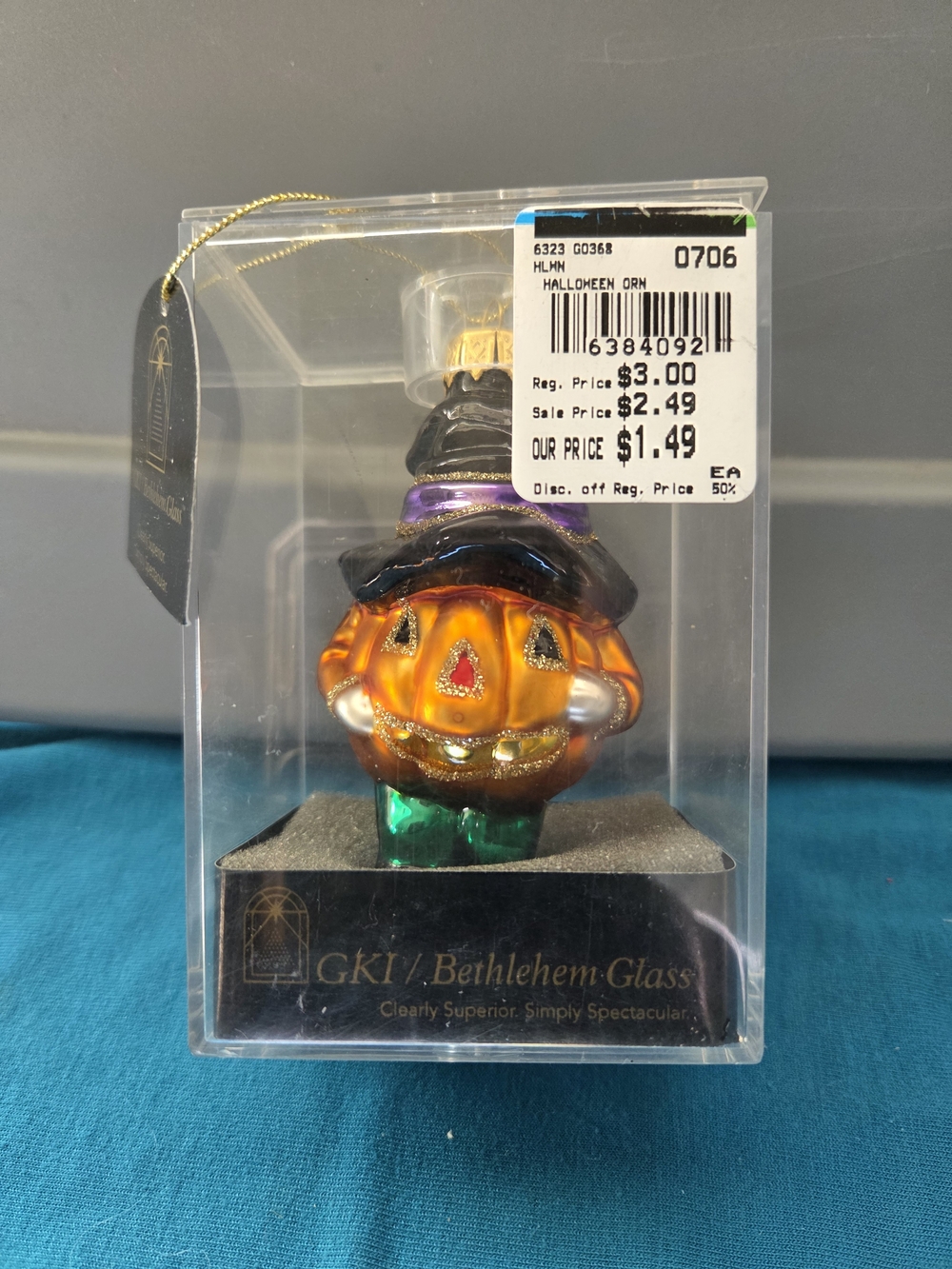 Old World Christmas WITCH PUMPKIN Glass Ornament w/ Box